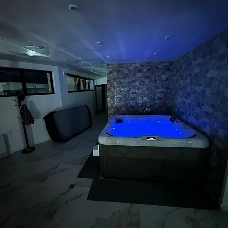 Pensión The Hillside 4*