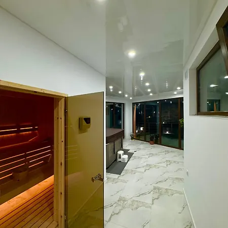 The Hillside Pensión 4*